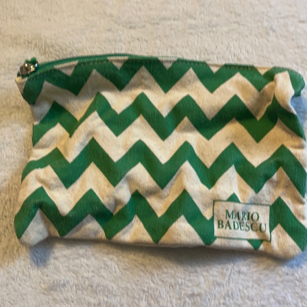 Mario Badescu make up bag